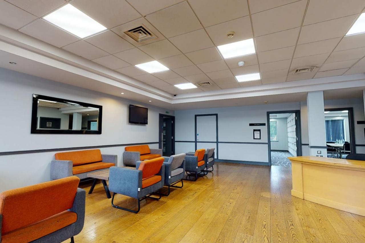 Village Hotel Newcastle Holystone  ภายนอก รูปภาพ