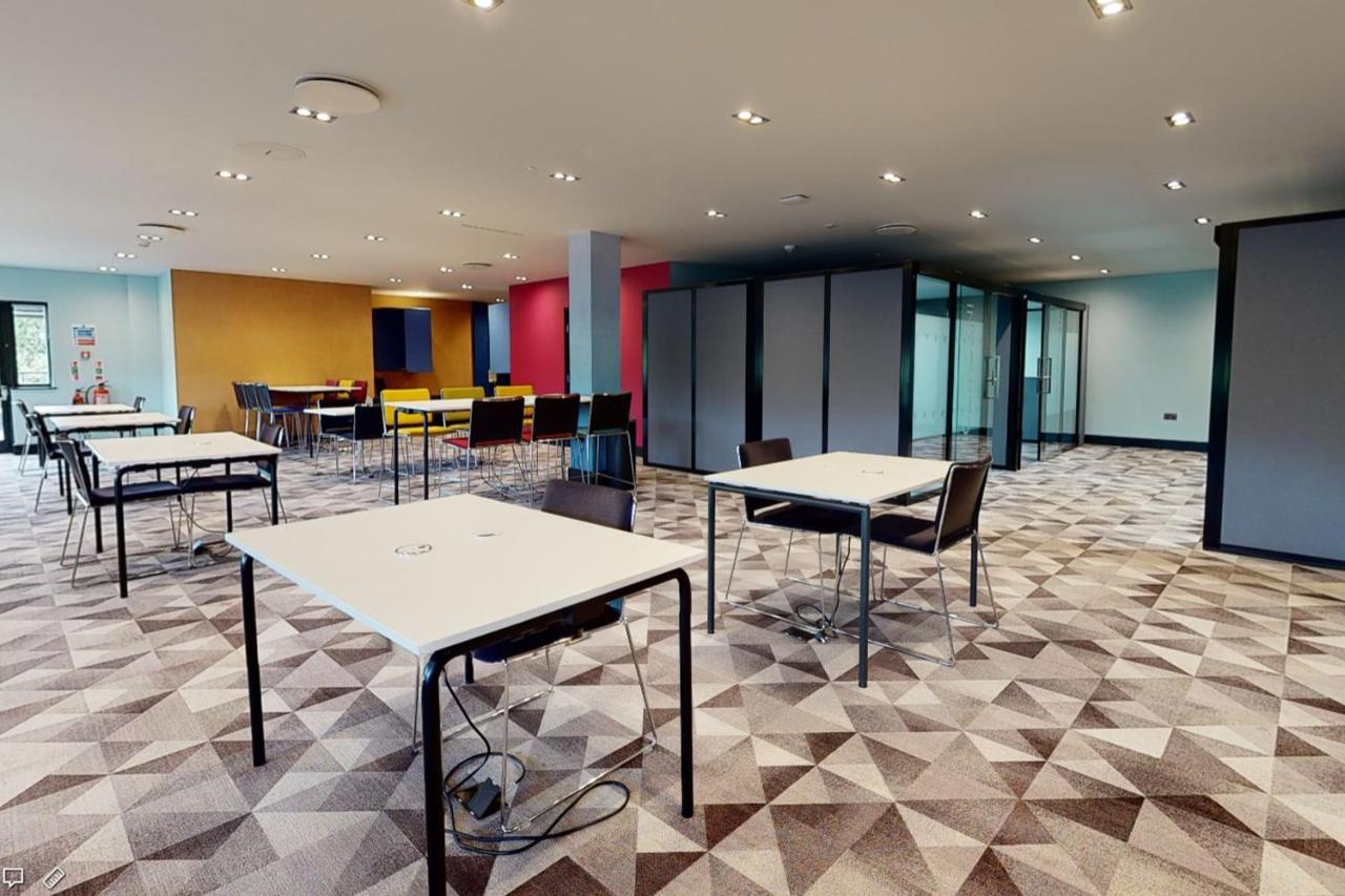 Village Hotel Newcastle Holystone  ภายนอก รูปภาพ