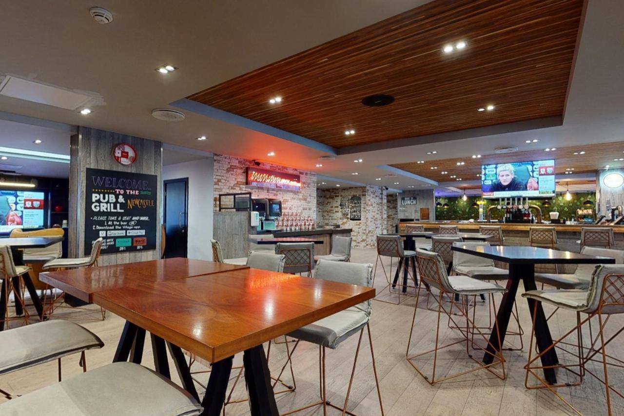 Village Hotel Newcastle Holystone  ภายนอก รูปภาพ